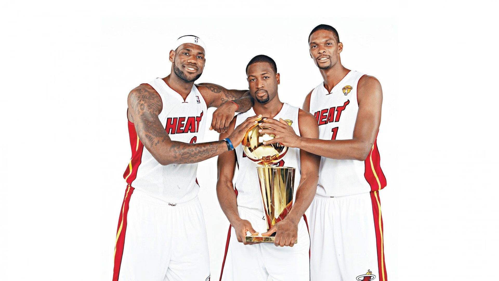 赛道与世界的交错，当F1引擎在南非响起，挪威神话褪色