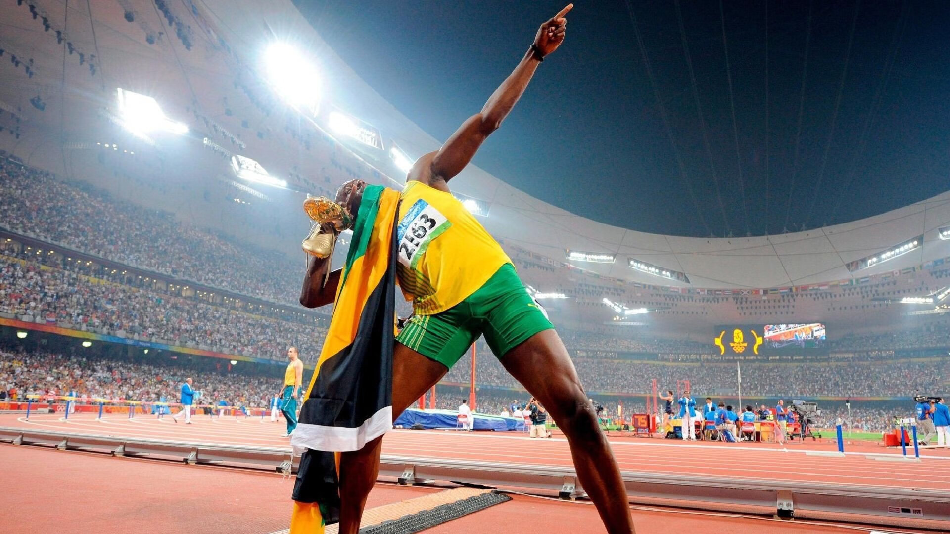 赛道与世界的交错，当F1引擎在南非响起，挪威神话褪色